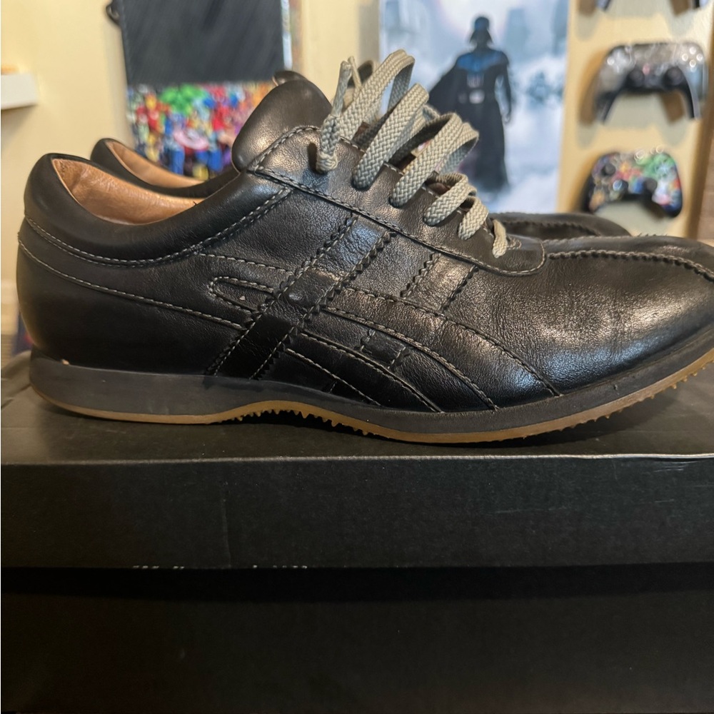 Kenneth Cole reaction men’s size 9